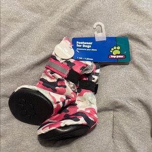 NWT—Dog Boots-ONE PAIR-Size L
